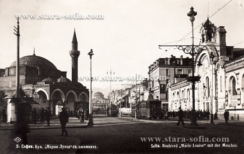 Булевард Мария Луиза - Поглед към Света Неделя - Стара
        София в снимки и пощенски картички