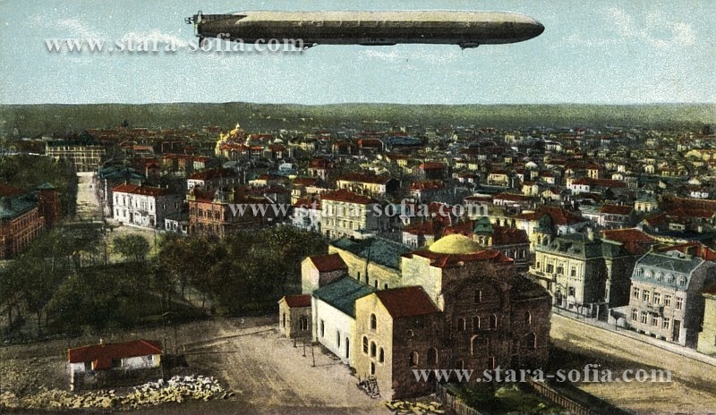 Улица Московска - Посещении на немски цепелин над
        София през ноември, 1915 г. - Стара София в снимки